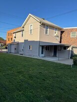 1136 Pennsylvania Ave, Unit 2 in Monaca, PA - Building Photo