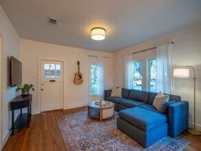 1609 Nickerson St in Austin, TX - Building Photo - Building Photo