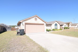 709 Cosper Creek Dr in Killeen, TX - Building Photo - Building Photo