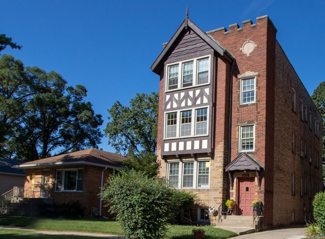 3434 Arden Ave in Brookfield, IL - Building Photo
