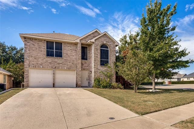 2221 Lilac Cir