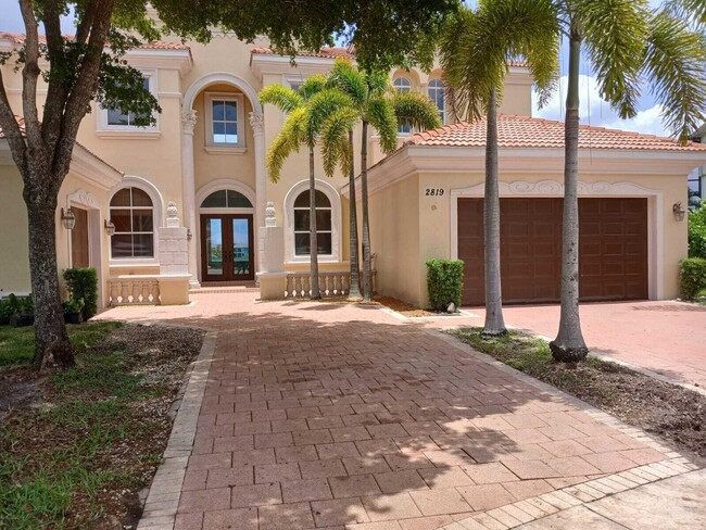 2819 Pillsbury Way in Wellington, FL - Foto de edificio - Building Photo