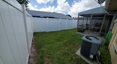 4540 Amherst Cir, Unit 103 in West Palm Beach, FL - Building Photo - Building Photo