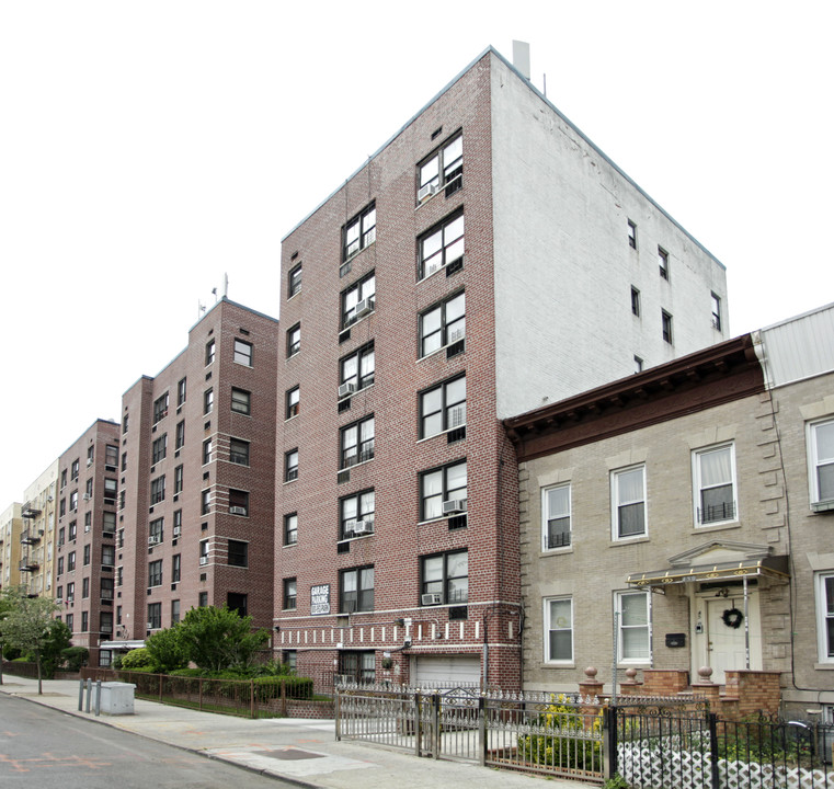 460 E 21st St in Brooklyn, NY - Building Photo