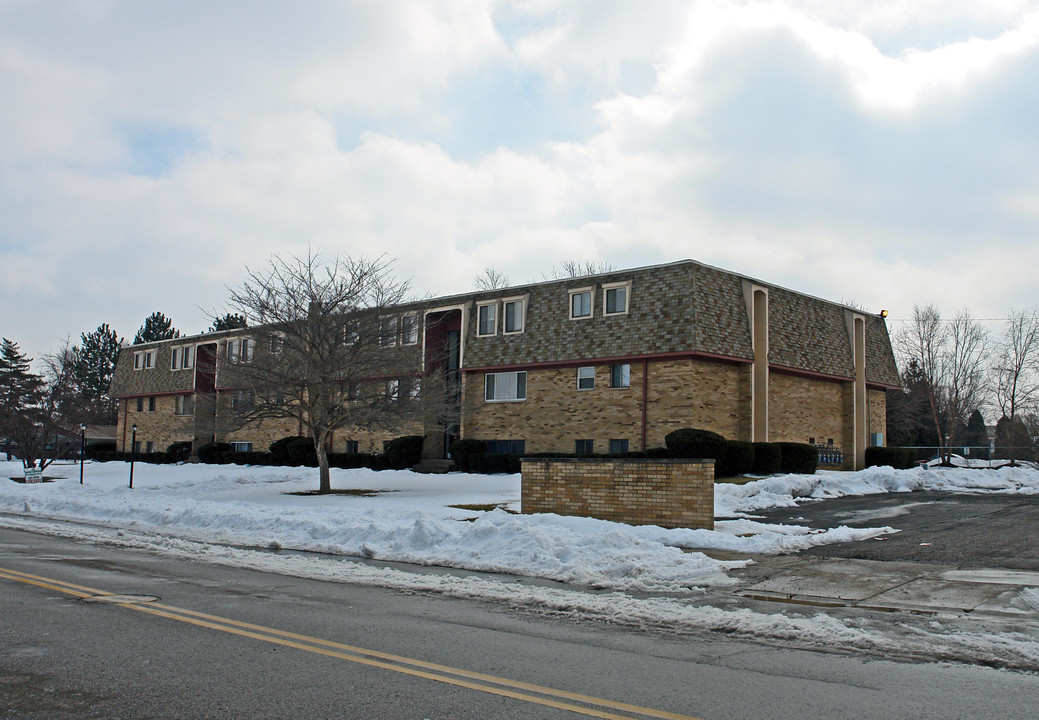 Northland Plaza Apartments in Springfield, OH - Foto de edificio