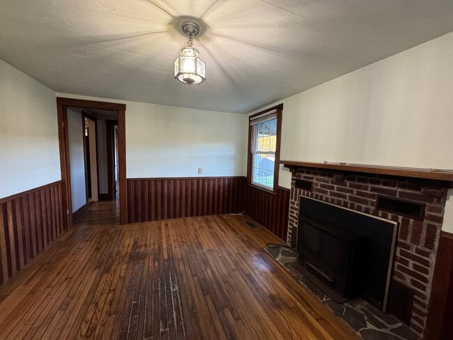 11841 Brocks Gap Rd in Fulks Run, VA - Building Photo - Building Photo