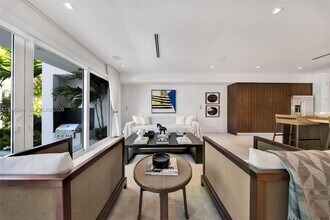 3510 Segovia St in Coral Gables, FL - Building Photo - Building Photo
