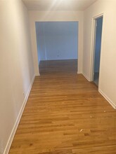 21 Schenck Ave in Great Neck Plaza, NY - Building Photo - Building Photo