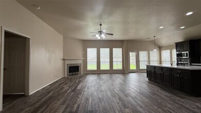 13615 Evening Wind Dr in Pearland, TX - Building Photo - Building Photo