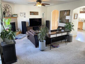 1678 Rhyolite St in Loveland, CO - Foto de edificio - Building Photo