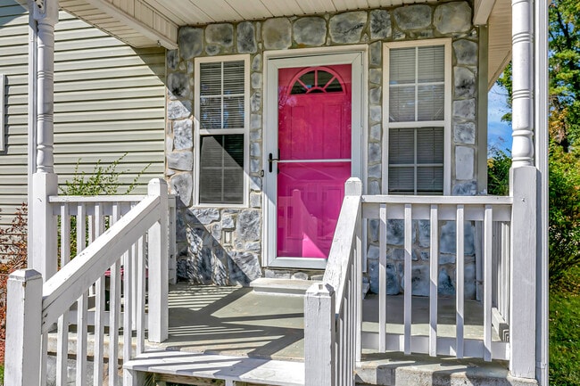 property at 1549 Cora Dr