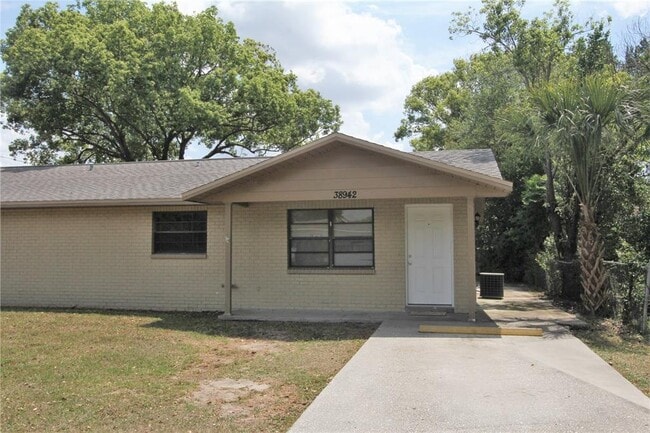 property at 38942 9th Ave