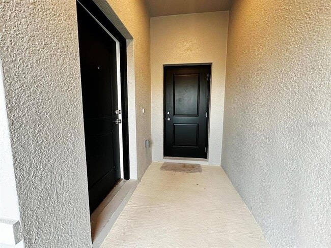 339 Puma Lp in Groveland, FL - Building Photo - Building Photo