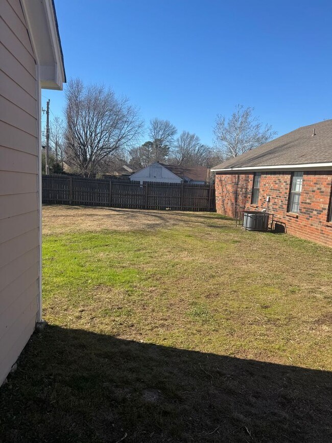 5979 Cherry Creek Ln in Memphis, TN - Building Photo - Building Photo