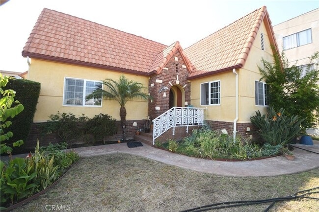 14103 Fonthill Ave, Unit 6G in Hawthorne, CA - Building Photo - Building Photo