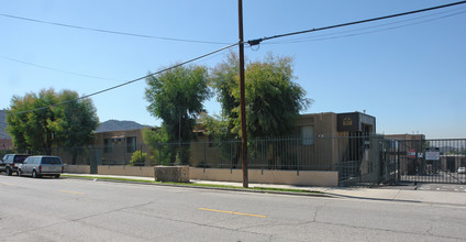 Parkview Apartments in Tujunga, CA - Building Photo - Building Photo