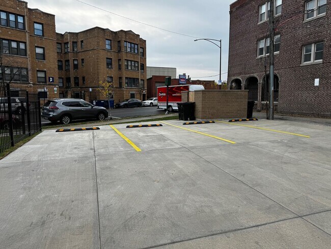 7430 N Hermitage Ave in Chicago, IL - Building Photo - Building Photo