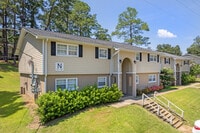 Square Park in Tallahassee, FL - Foto de edificio - Building Photo