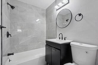 7108 Oxford Ave in Philadelphia, PA - Building Photo - Building Photo