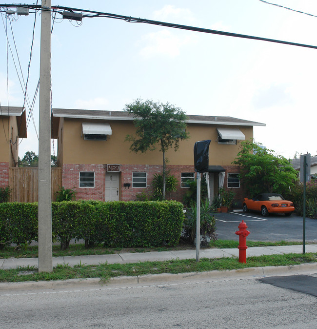 425 SW 12th St in Fort Lauderdale, FL - Building Photo - Building Photo