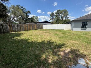 418 Poinciana Cir in Kissimmee, FL - Building Photo - Building Photo