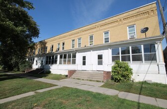 217 Chestnut St in Grand Forks, ND - Building Photo - Building Photo