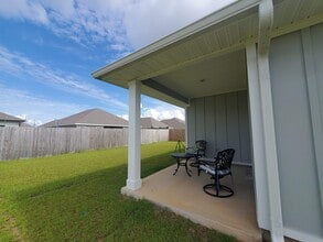 6039 Forest Bay Ave in Gulf Breeze, FL - Building Photo - Building Photo