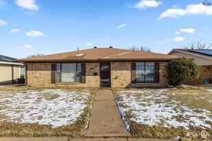 2810 Fleming Rd in Wichita Falls, TX - Building Photo