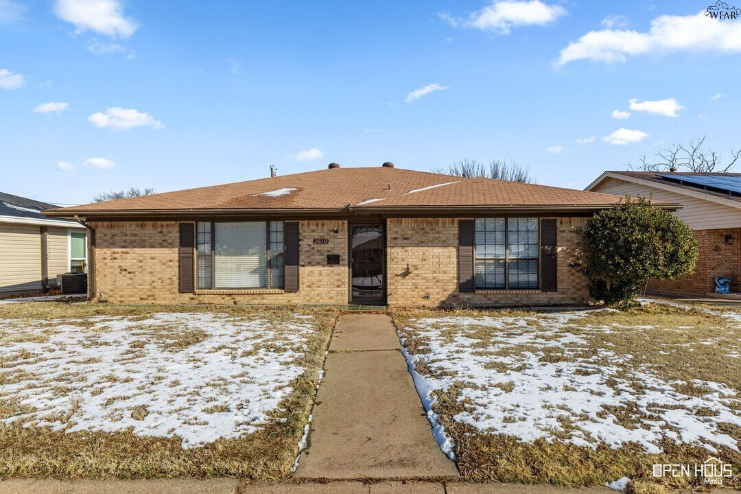 2810 Fleming Rd in Wichita Falls, TX - Building Photo