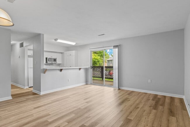 804 Claytor Sq in Blacksburg, VA - Building Photo - Building Photo