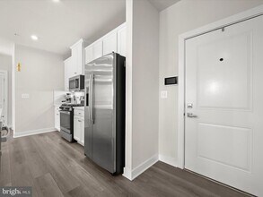 10401 Resort Road in Ellicott City, MD - Building Photo - Building Photo