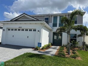 13933 Prickly Cone Cove in Westlake, FL - Building Photo - Building Photo