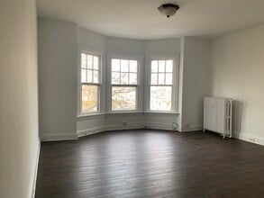 223 Briggs St, Unit 3A in Harrisburg, PA - Foto de edificio - Building Photo