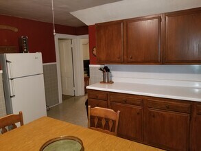 238 Elm St in Meriden, CT - Foto de edificio - Building Photo