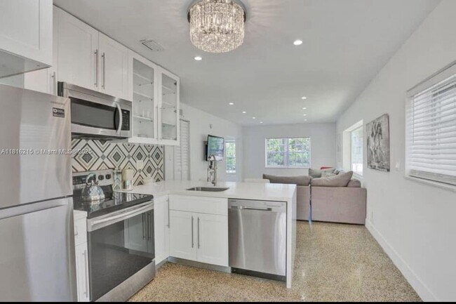 property at 1005 NE 16th Pl