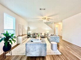 14614 Sierra Garden Dr in Houston, TX - Building Photo