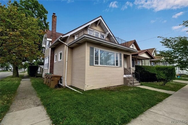 90 Clover Pl, Unit 1st Floor in Buffalo, NY - Building Photo - Building Photo