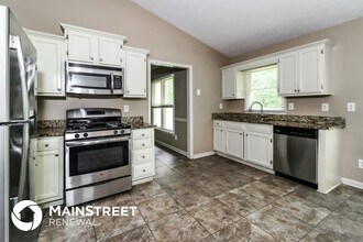 5994 Pattillo Ln in Lithonia, GA - Foto de edificio - Building Photo