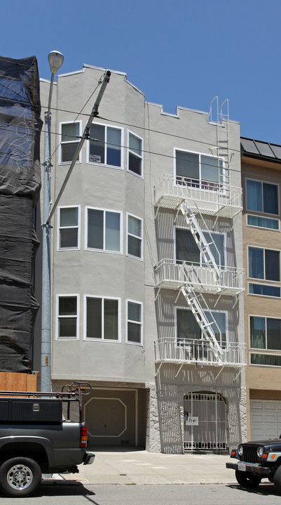 2466 Chestnut St in San Francisco, CA - Foto de edificio