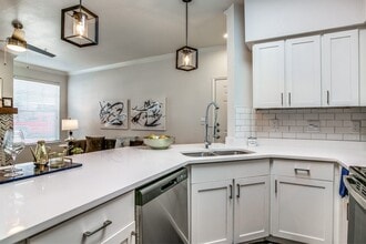 Saratoga in Lewisville, TX - Building Photo - Building Photo