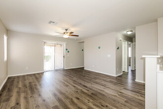 16213 W Calavar Rd in Surprise, AZ - Building Photo - Building Photo