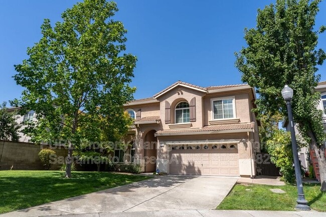 property at 40 Ladyhawk Ct