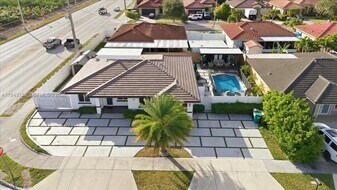 18366 SW 139th Ct in Miami, FL - Building Photo