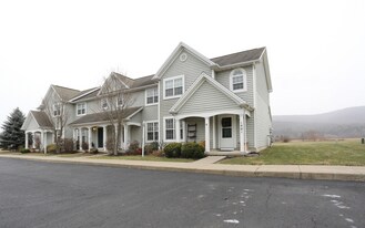 1302 Strawberry Ln, Unit 903 in Big Flats, NY - Building Photo