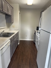 622 4th St NE, Unit Highland 4 in Tuscaloosa, AL - Foto de edificio - Building Photo