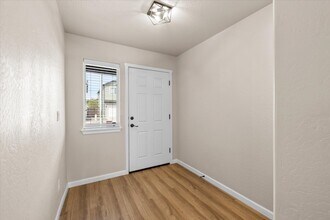 7870 Phaedra Ln in White City, OR - Building Photo - Building Photo