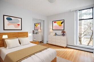 2040 Nelson St. in Vancouver, BC - Building Photo - Building Photo