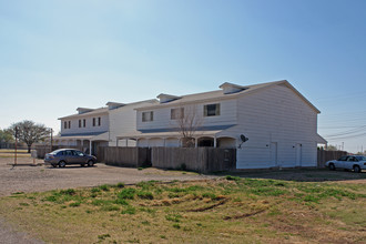 1503 Bradley St in Lubbock, TX - Building Photo - Building Photo