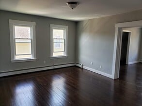 140 Black Rock Ave, Unit 3 in New Britain, CT - Building Photo - Building Photo