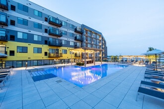 RIVERMARK NORTHERN LIBERTIES in Philadelphia, PA - Foto de edificio - Building Photo